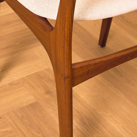 Danish set of 6 dining chairs in solid teak