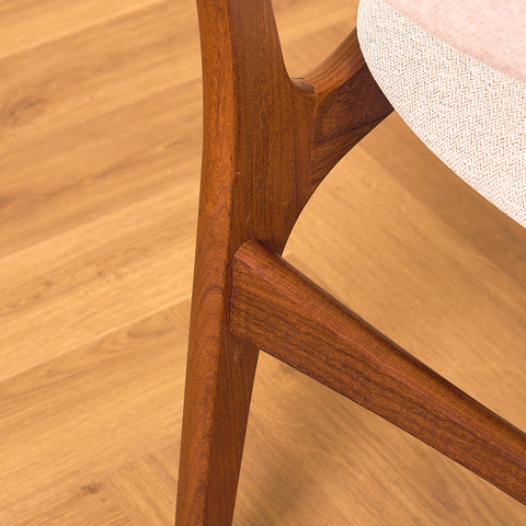 Danish set of 6 dining chairs in solid teak