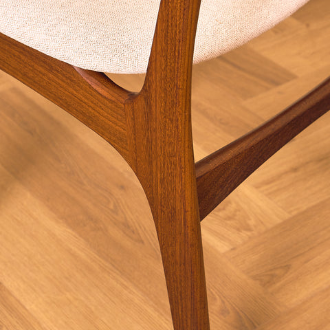 Danish set of 6 dining chairs in solid teak