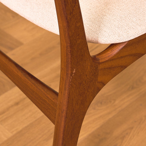 Danish set of 6 dining chairs in solid teak