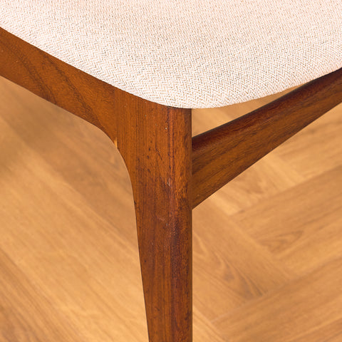 Danish set of 6 dining chairs in solid teak