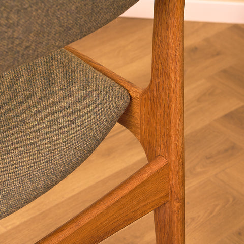 Danish dining chairs in oak by Johannes Andersen for Uldum Mobelfabrik
