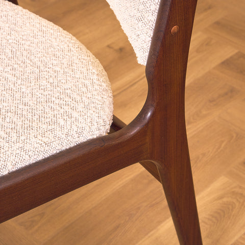 Danish dining chairs in walnut by Erik Buch for Anderstrup Møbelfabrik, model 89