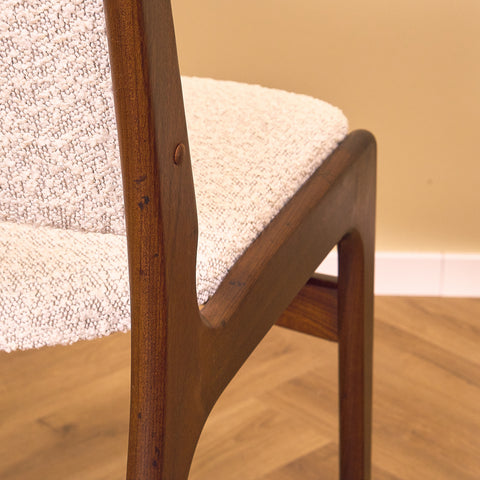 Danish dining chairs in walnut by Erik Buch for Anderstrup Møbelfabrik, model 89
