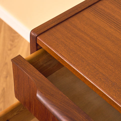 Danish chest of drawers in teak