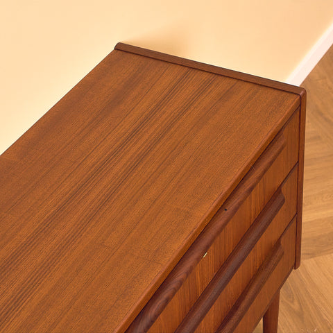 Danish chest of drawers in teak