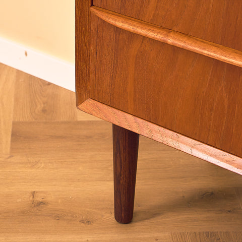 Danish chest of drawers in teak