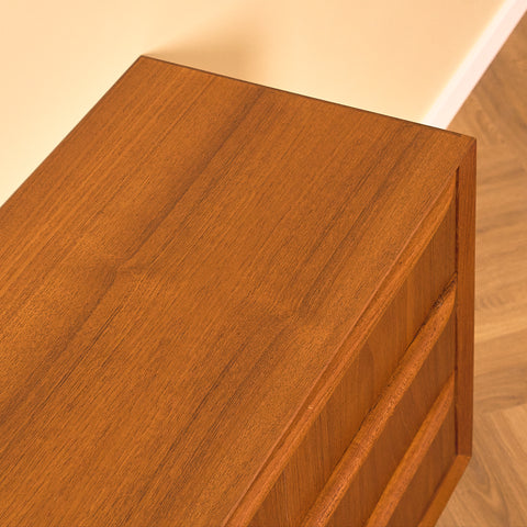 Danish chest of drawers in teak