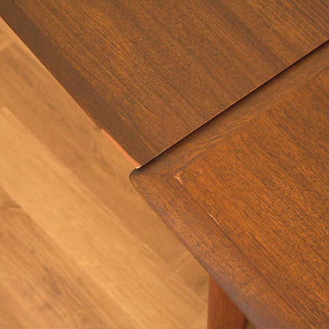 Danish dining table in teak
