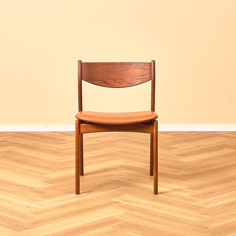 Danish dining chairs in teak by P.E. Jørgensen for Farsø Stolefabrik