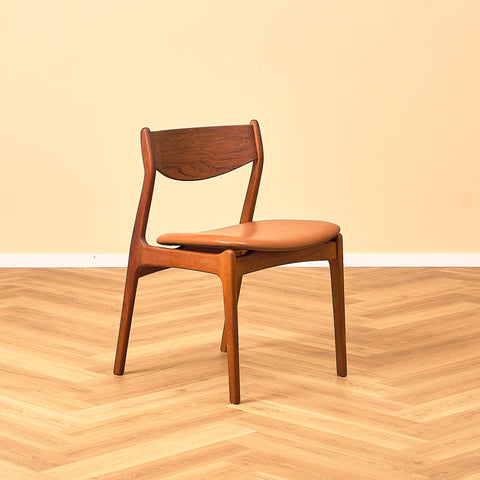 Danish dining chairs in teak by P.E. Jørgensen for Farsø Stolefabrik