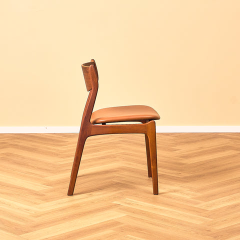 Danish dining chairs in teak by P.E. Jørgensen for Farsø Stolefabrik