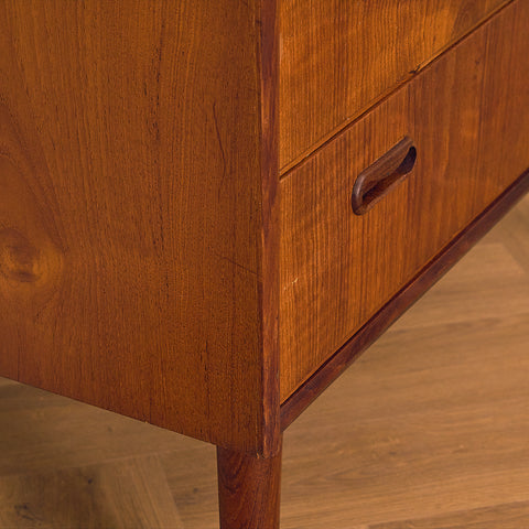 Danish chest of drawers in teak