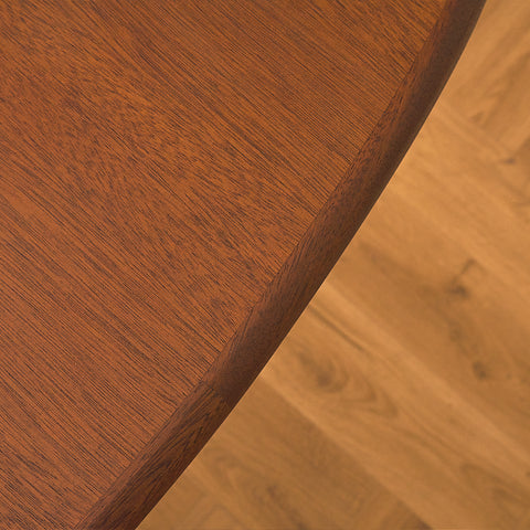 Danish dining table in mahogany by Skovby