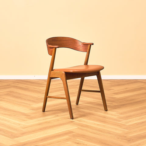Danish dining chairs in teak and oak, model 32 by Kai Kristiansen for Korup Stolefabrik