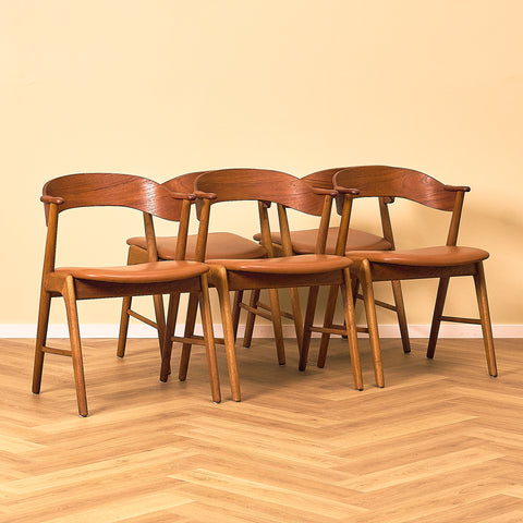 Danish dining chairs in teak and oak, model 32 by Kai Kristiansen for Korup Stolefabrik
