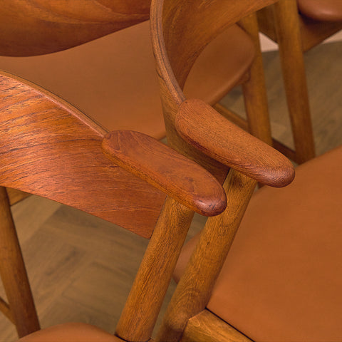 Danish dining chairs in teak and oak, model 32 by Kai Kristiansen for Korup Stolefabrik