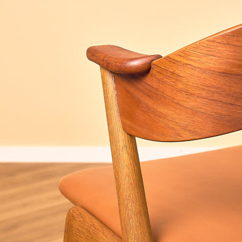 Danish dining chairs in teak and oak, model 32 by Kai Kristiansen for Korup Stolefabrik