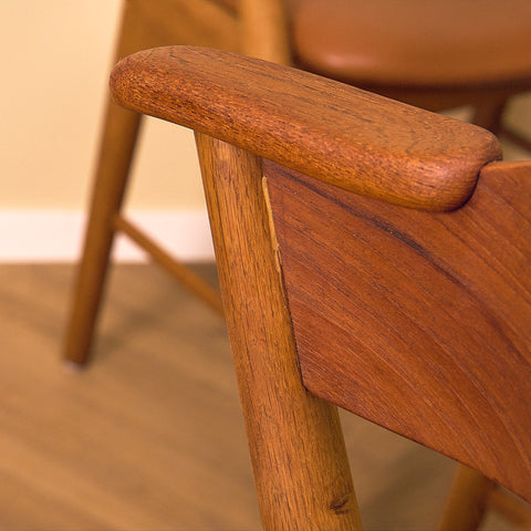 Danish dining chairs in teak and oak, model 32 by Kai Kristiansen for Korup Stolefabrik