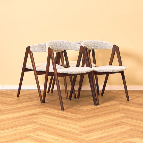 Danish set of 5 dining chairs in walnut by Sax Møbler