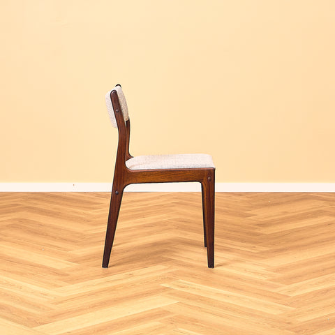 Danish dining chairs in Santos rosewood by Johannes Andersen for Uldum Mobelfabrik