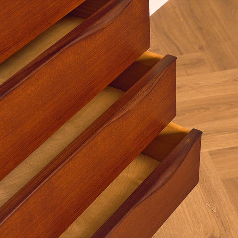 Danish chest of drawers in teak