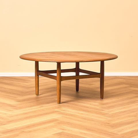 Danish coffee table in teak and oak, model No. 198 by Kurt Østervig för Jason Møbler