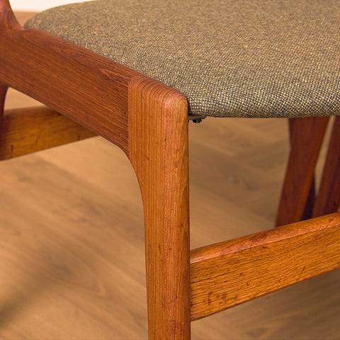 A rare set of Danish dining chairs in teak by Erik Buch for Anderstrup Møbelfabrik, model 89