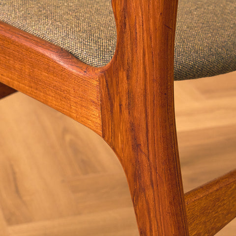 A rare set of Danish dining chairs in teak by Erik Buch for Anderstrup Møbelfabrik, model 89