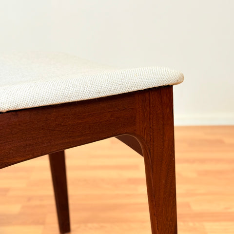 Danish set of 6 dining chairs in walnut by Eric Buch