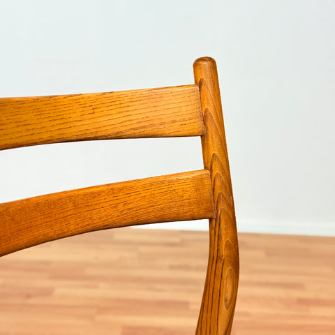 Swedish set of 4 dining chairs in oak