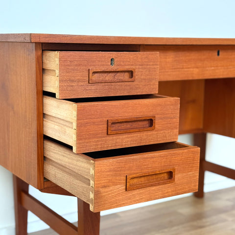 Writing desk in teak, 1950s-60s, Denmark - Beyo Vintage