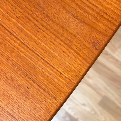 Dining table in teak, 1950s-60s, Denmark - Beyo Vintage