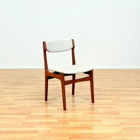 Danish dining chairs in teak by Erik Buch for Findahls Møbelfabrik