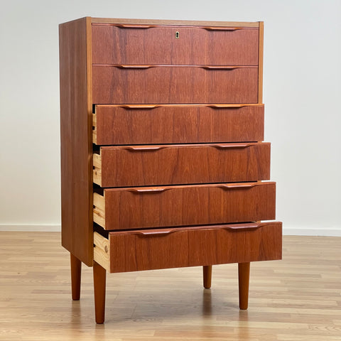 Chest of drawers, teak, Denmark 1950s-60s.