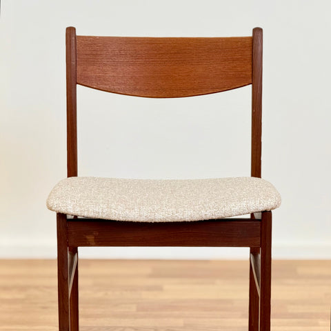 Single dining chair in walnut and teak