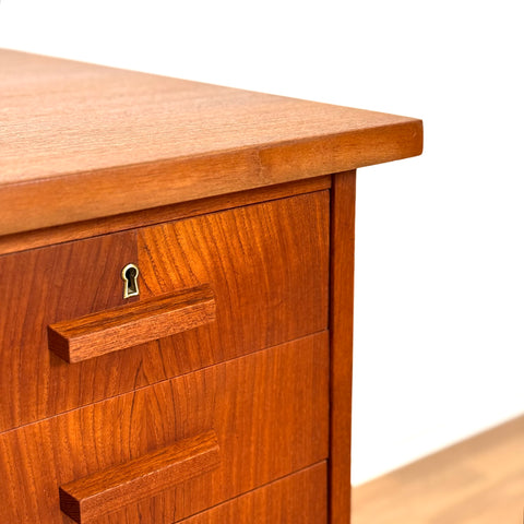 PRICE Writing desk in teak, 1950s-60s, Denmark - Beyo Vintage