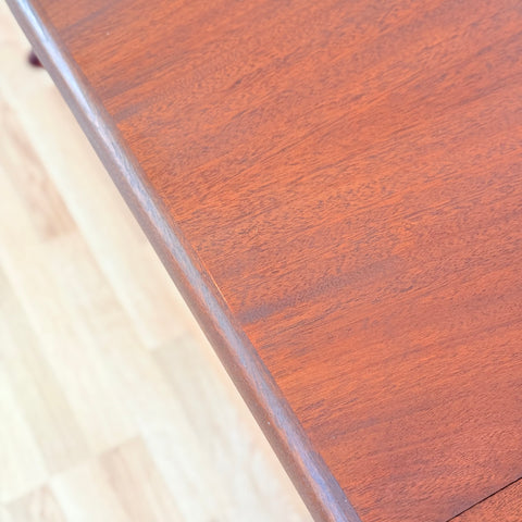 Danish oval dining table in mahogany by Skovby Møbelfabrik