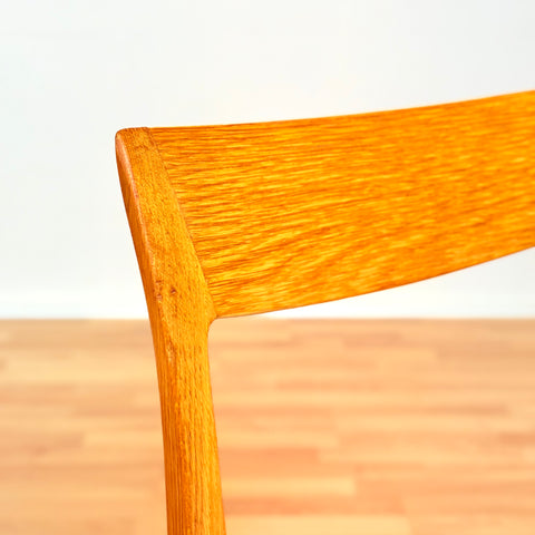 Swedish dining chairs in oak by Yngve Ekström for Troeds, model "Kontiki"