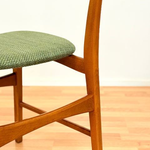 Danish set of 6 dining chairs in teak and beech