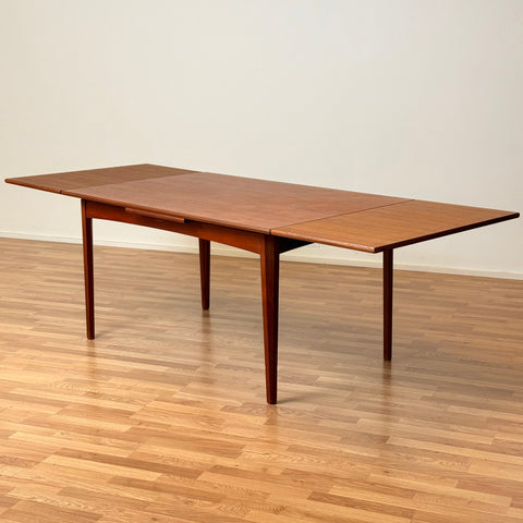 Dining table in teak, 1950s-60s, Denmark - Beyo Vintage