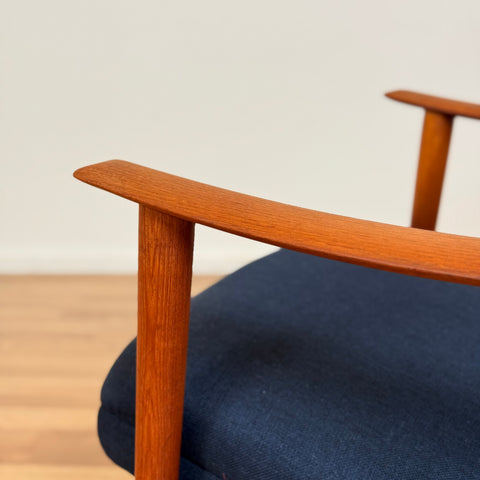 Armchair in solid teak by Stokke Møbelfabrikk, 1950s-60s, Norway - Beyo Vintage