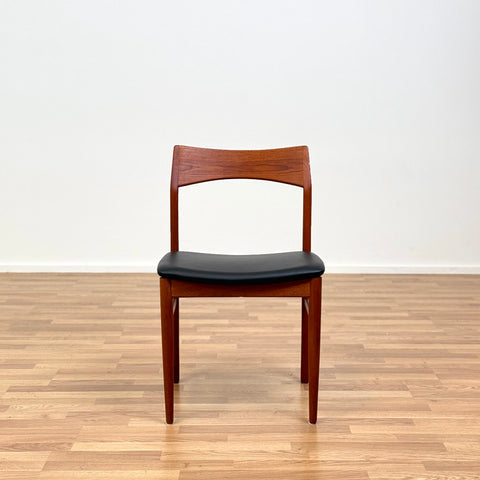 Set of 6 dining chairs in teak by Henning Kjaernulf. A for Vejle Stolefabrik, 1950s-60s, Denmark - Beyo Vintage