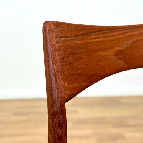 Set of 6 dining chairs in teak by Henning Kjaernulf. A for Vejle Stolefabrik, 1950s-60s, Denmark - Beyo Vintage