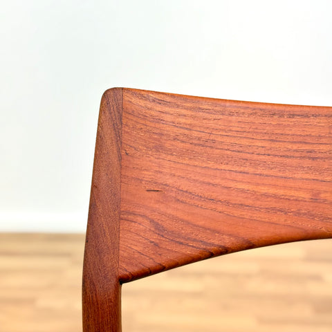 Set of 6 dining chairs in teak by Henning Kjaernulf. A for Vejle Stolefabrik, 1950s-60s, Denmark - Beyo Vintage