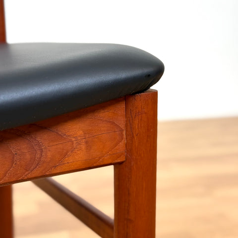 Set of 6 dining chairs in teak by Henning Kjaernulf. A for Vejle Stolefabrik, 1950s-60s, Denmark - Beyo Vintage