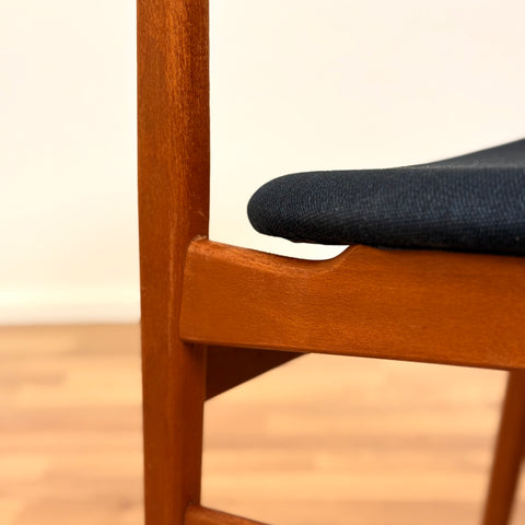 Danish set of 6 dining chairs 'model 206' by Thomas Harlev for Farstrup