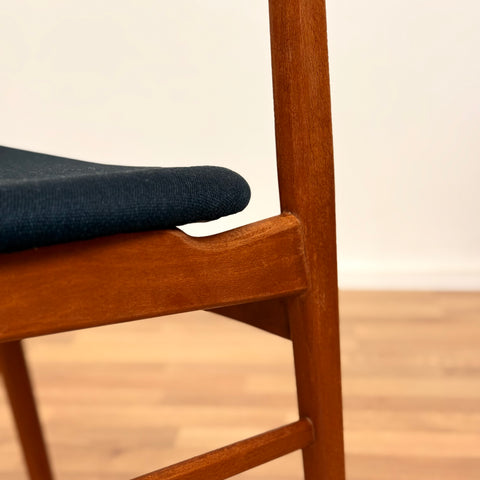 Danish set of 6 dining chairs 'model 206' by Thomas Harlev for Farstrup