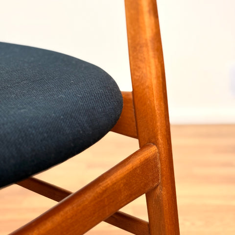 Danish set of 6 dining chairs 'model 206' by Thomas Harlev for Farstrup