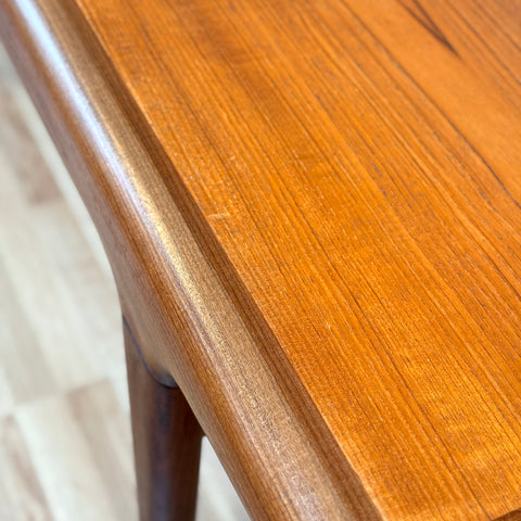 Dining table in teak by Johannes Andersen for Uldum Møbelfabrik, 1950s-60s, Denmark - Beyo Vintage